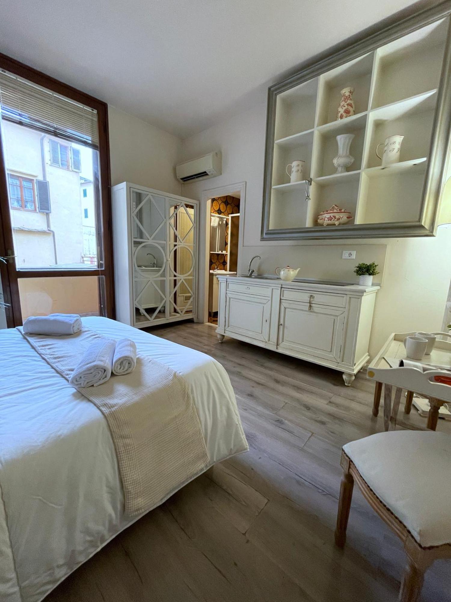 Charming Studio Next To The Duomo ฟลอเรนซ์ ภายนอก รูปภาพ